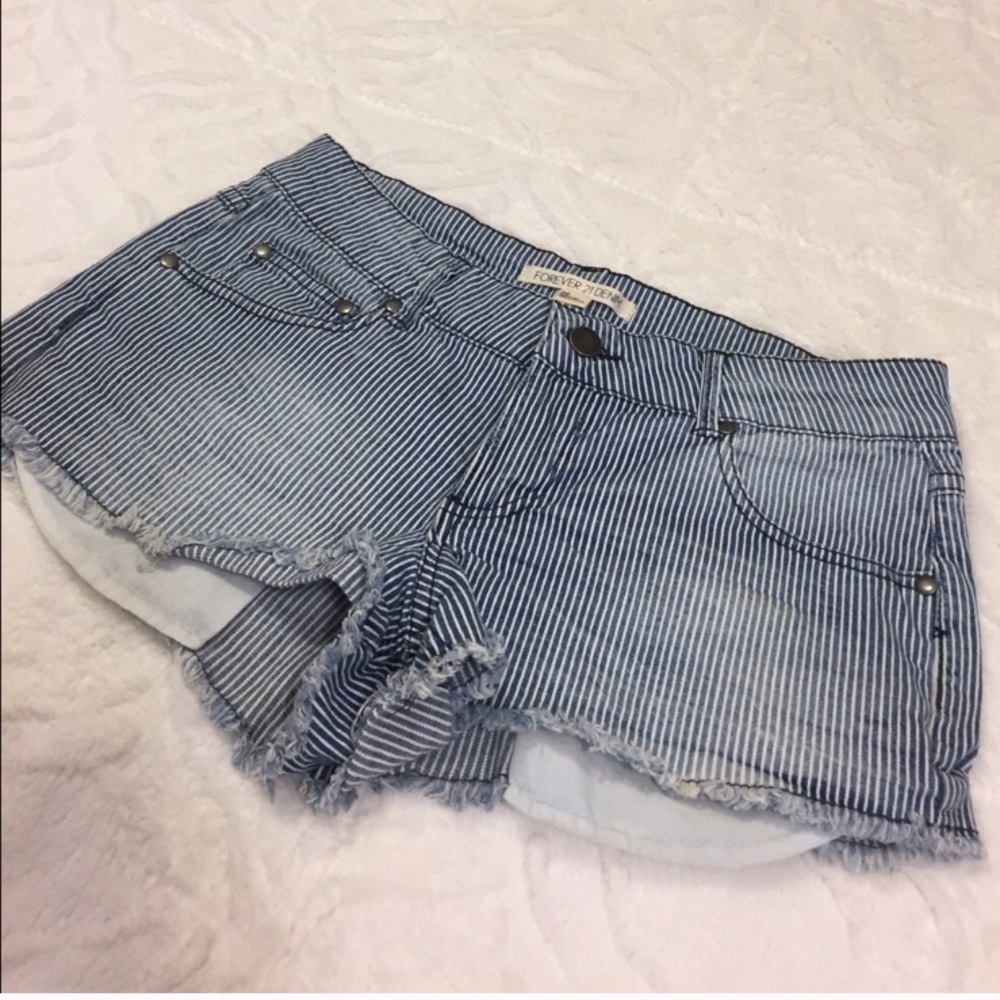 Forever 21 blue & white striped jean shorts